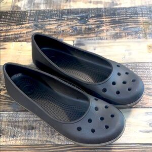 CROCS Black Flats